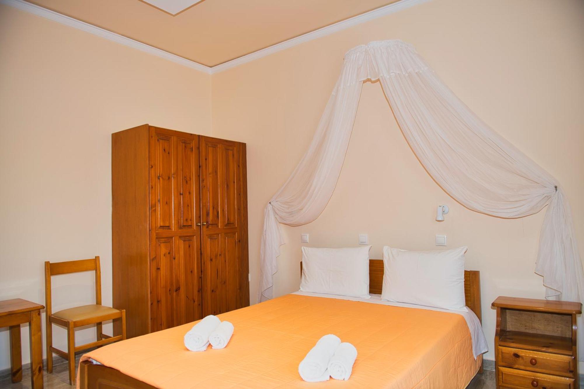 Villa Nikos Karamolegkos Kamari Dış mekan fotoğraf