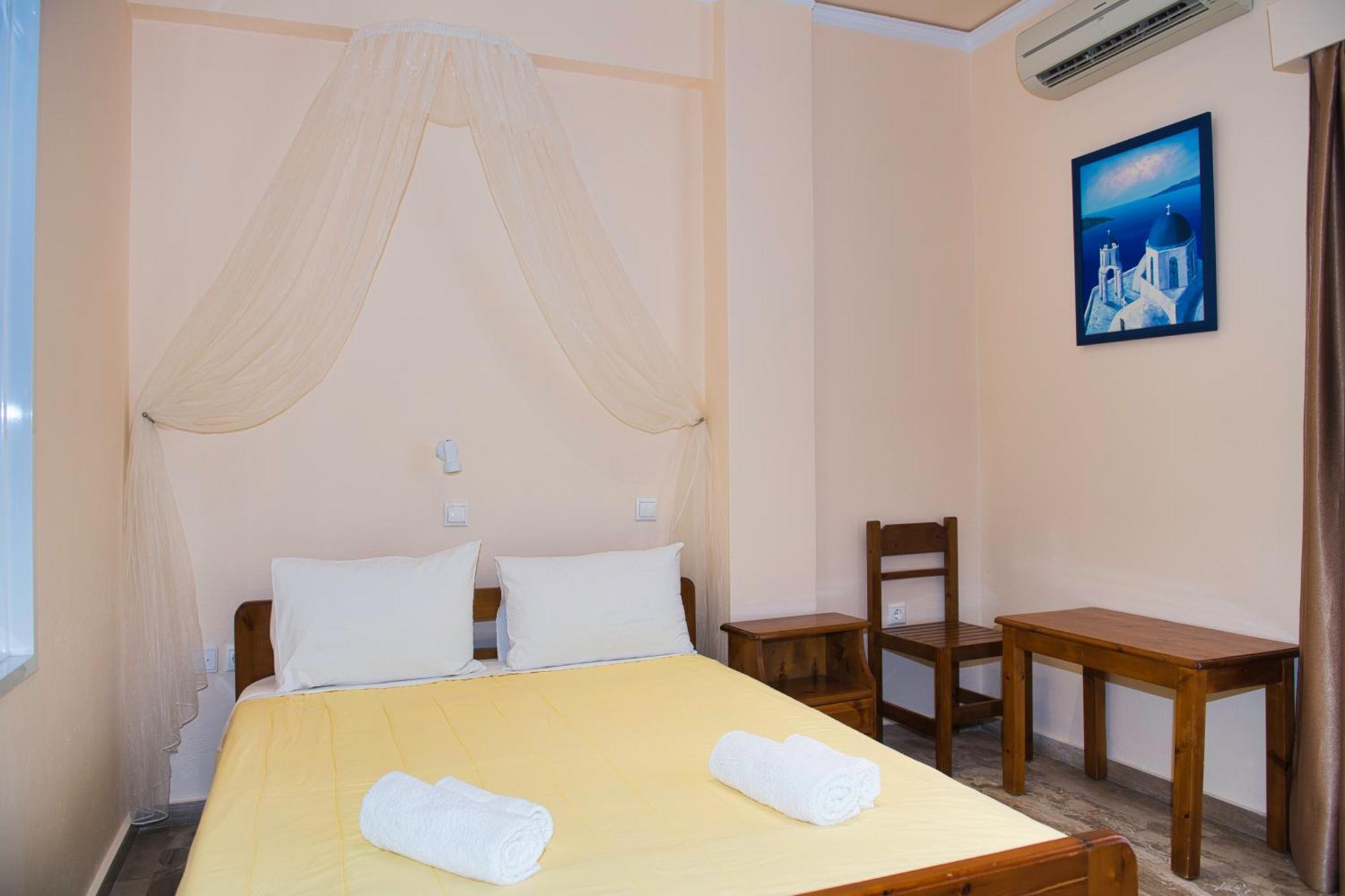 Villa Nikos Karamolegkos Kamari Dış mekan fotoğraf