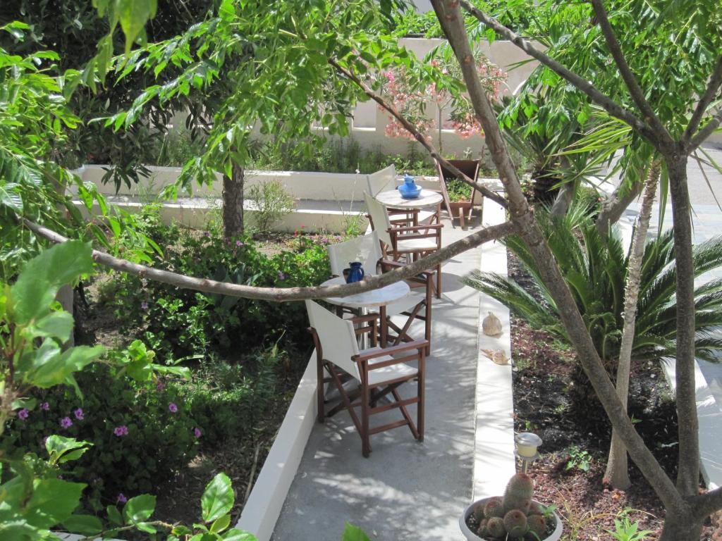 Villa Nikos Karamolegkos Kamari Oda fotoğraf