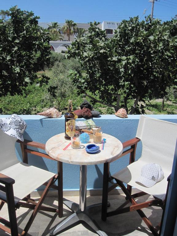 Villa Nikos Karamolegkos Kamari Dış mekan fotoğraf